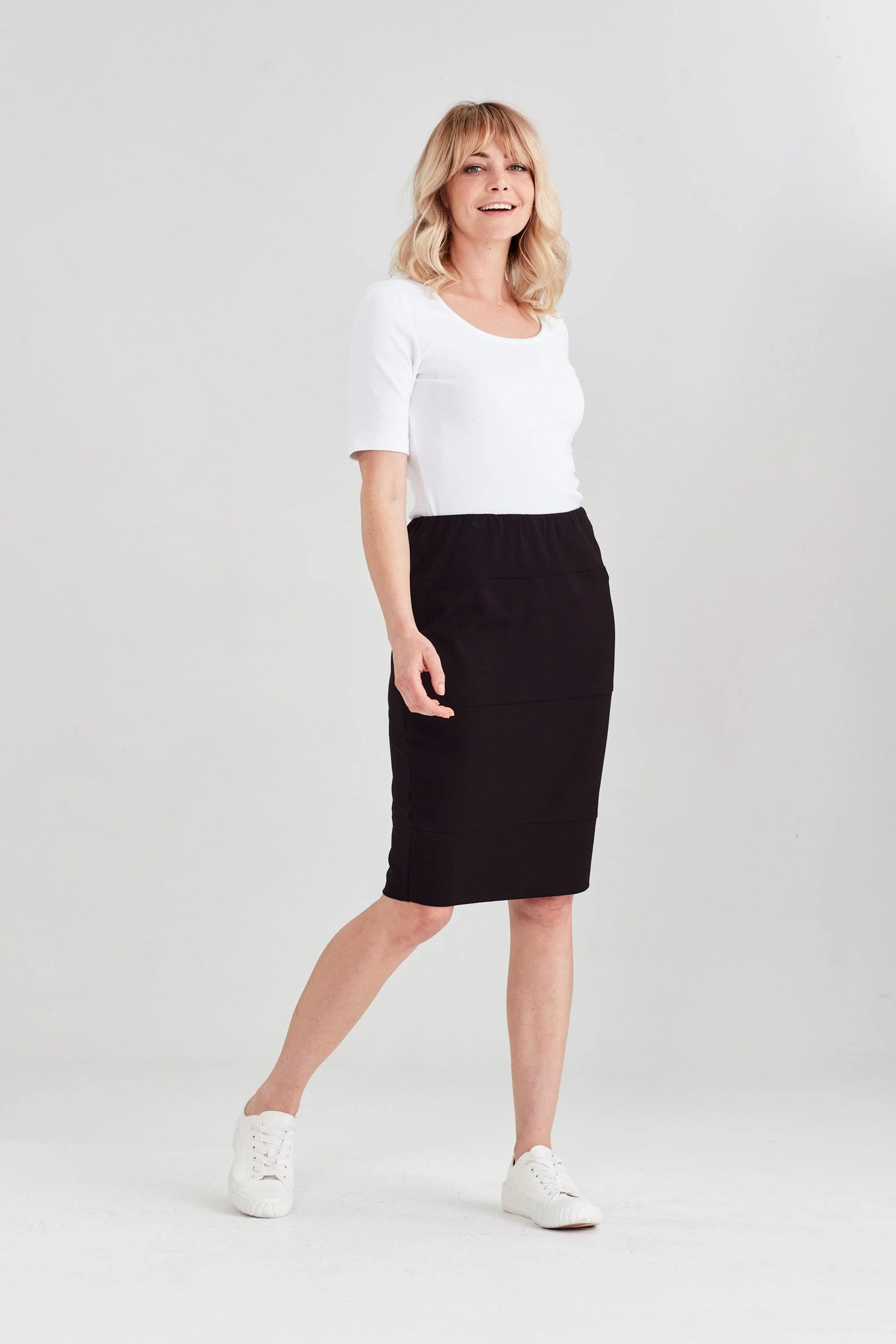 Base Skirt - Black - Image 3
